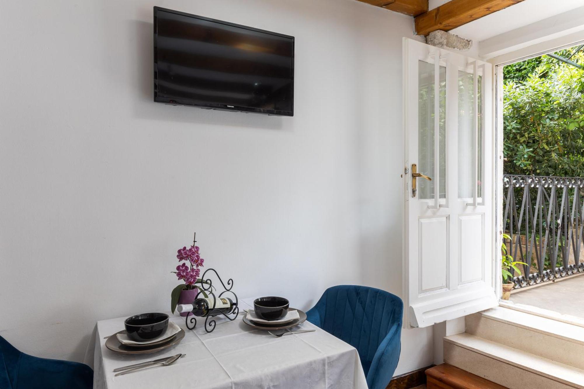 Taura Appartement *